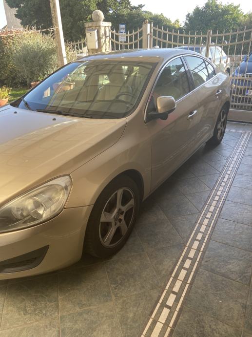 Volvo S60 D5