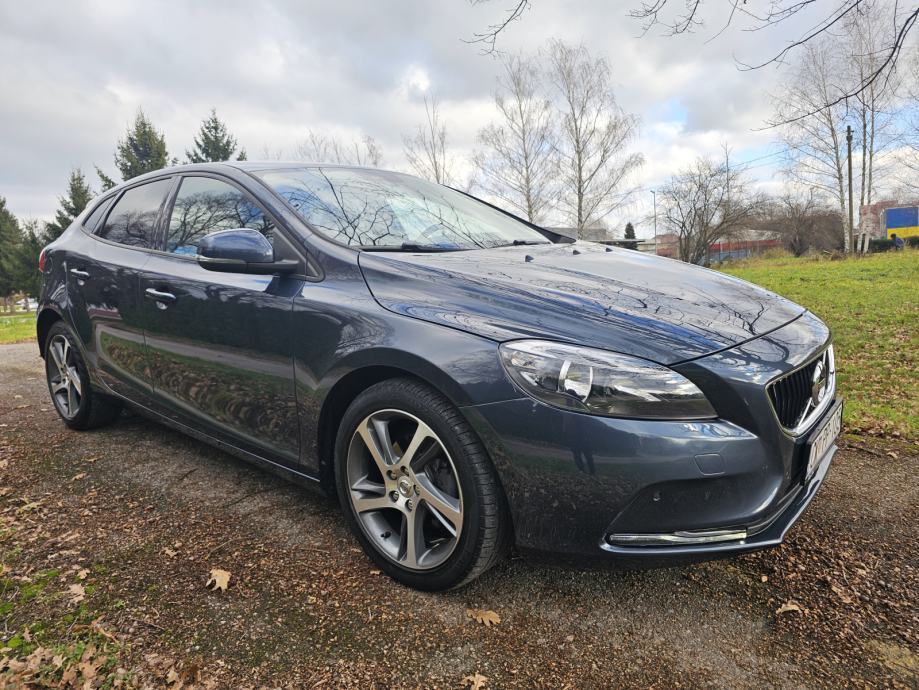 Volvo V40 V40 D2