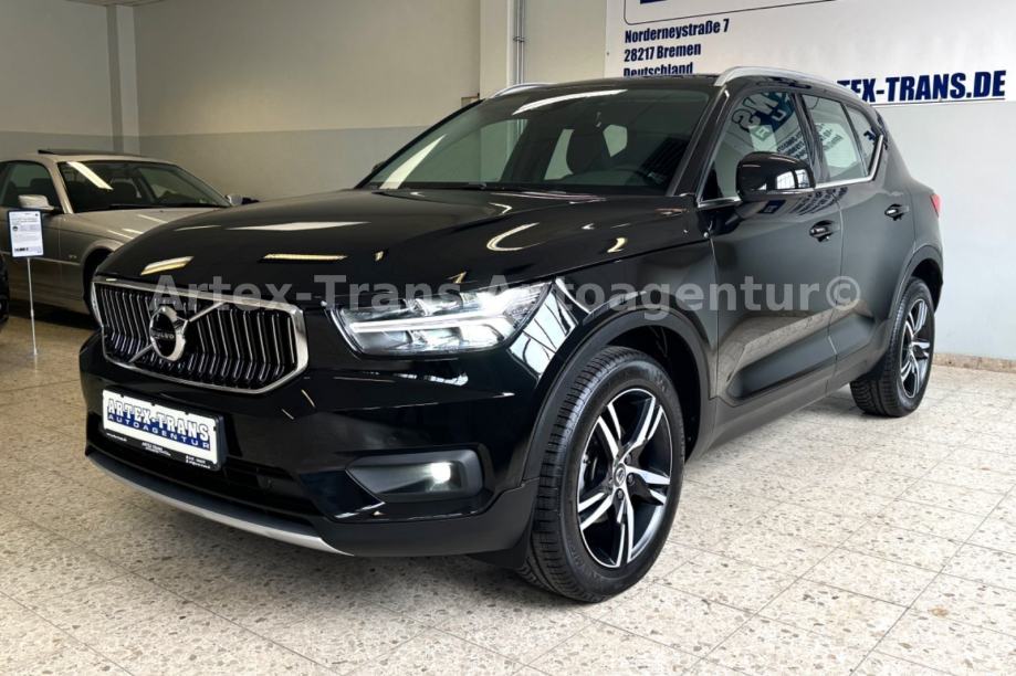 Volvo XC40 D3 Inscription LED navi koža virt.k. keyless PDCx2 nepuš.v.