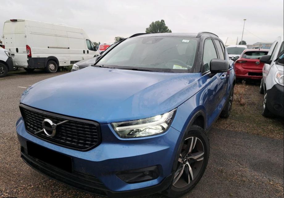 Volvo XC40 D3 R-DESIGN GEARTRONIC *JAMSTVO 12 MJESECI* u PDV-u