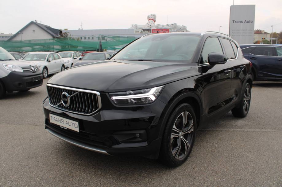 Volvo XC40 T4 Plug-in Hybrid AUTOMATIK *VIRTUAL, LED, KAMERA, NAVIGACI