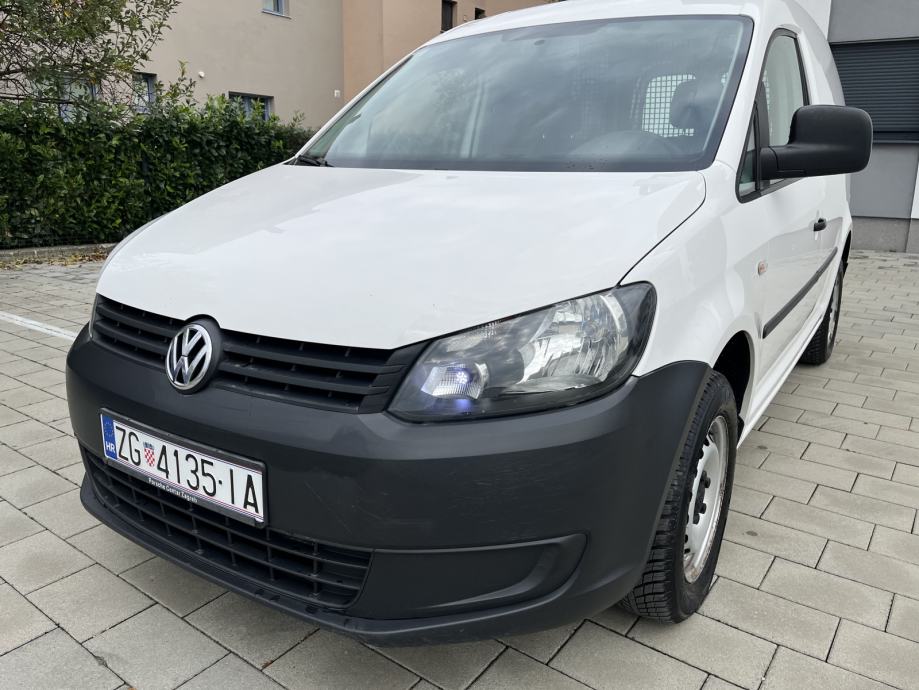 VW Caddy 1,6 TDI,2015 god u odličnom stanju