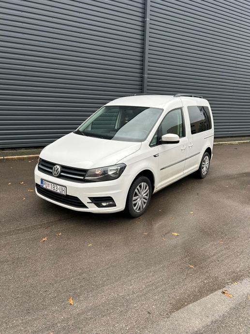 VW Caddy 2,0 TDI COMFORTLINE, 150KS, REGISTRIRAN DO 10/2025