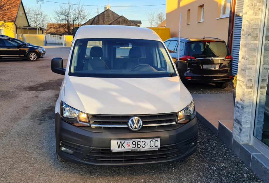 Vw Caddy Tdi N Teretno Vozilo U Pdv U God