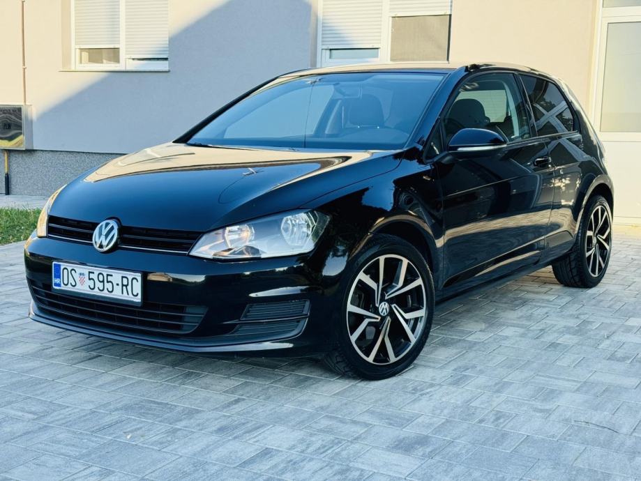 VW Golf 7 1,2 TSI BMT *** REG. GOD. DANA**