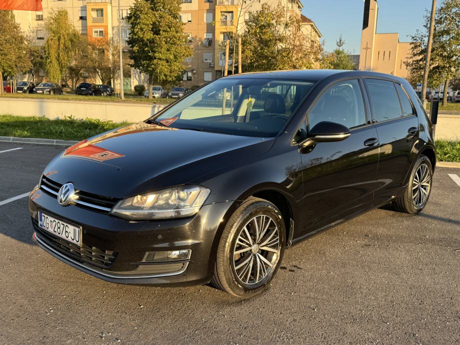 VW Golf 7 1,6 TDI ALLSTAR WEBASTO XENON NAVI