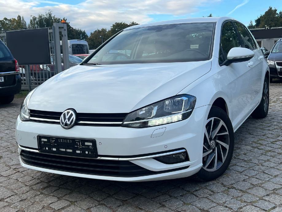 VW Golf 7,5 1,6 TDI SOUND/LED/ALU/TEMPOMAT/V.SERVIS