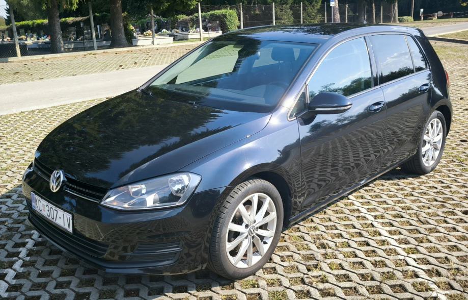 VW Golf 7 2,0 TDi, Comfort line, Reg. 7/2025, Navigacija