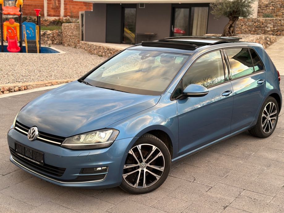 VW Golf 7 2,0 TDI•Xenon•LED•Navi•Panorama•, 2016 god.