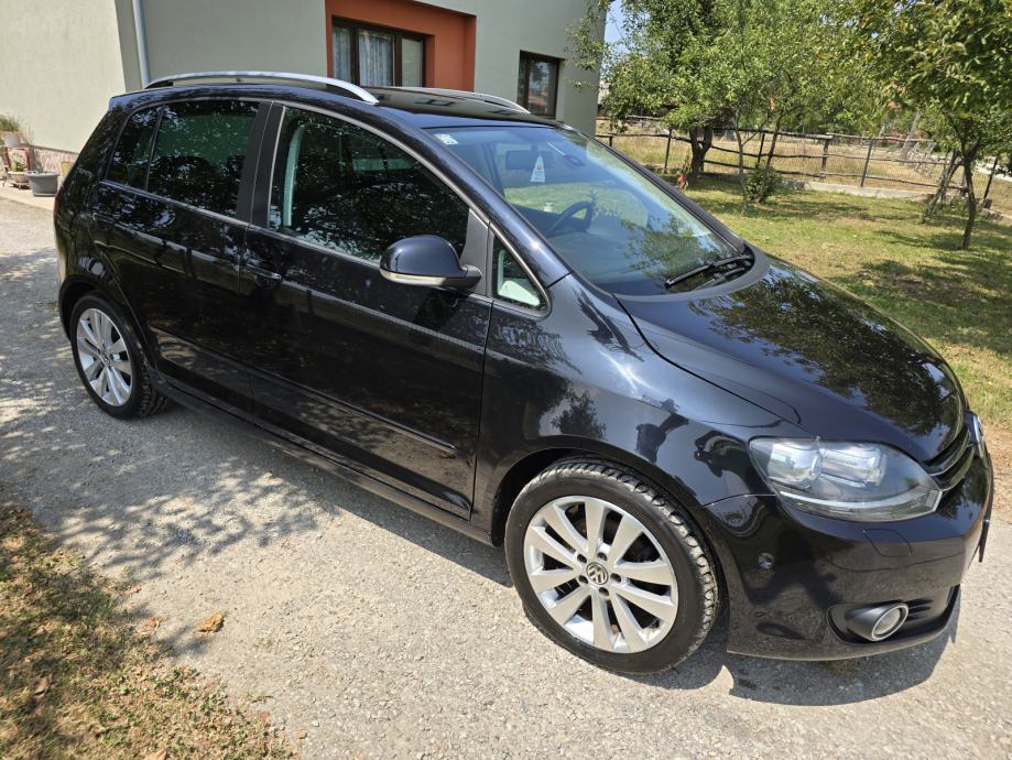 VW Golf Plus 2,0 TDI MAKSIMALNA OPREMA, reg 1 god, servisna knjiga