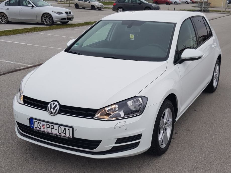 VW Golf VII 1,6 TDI BMT 49000 TKM NAVIGACIJA SERVISNA NA IME TOP AUTO