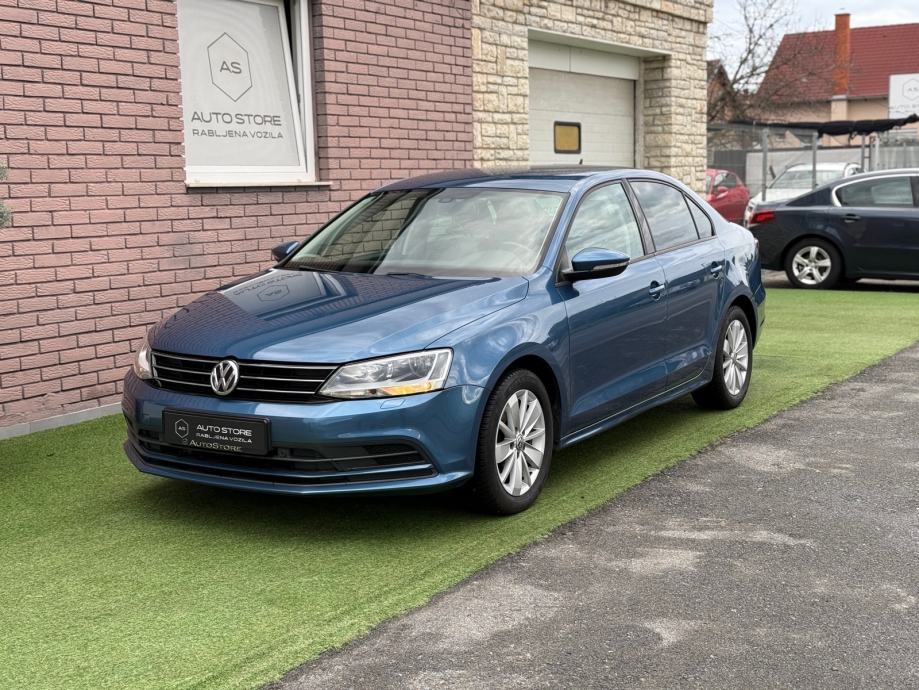 VW Jetta 2,0 TDI BMT •JAMSTVO 12 MJ.• REDIZAJN, VEL. SERVIS, KAMERA