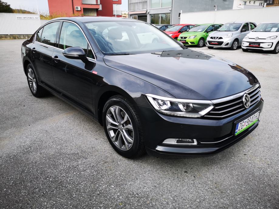 VW Passat 2,0 TDI DSG /HR auto /rata /oprema /Anindol