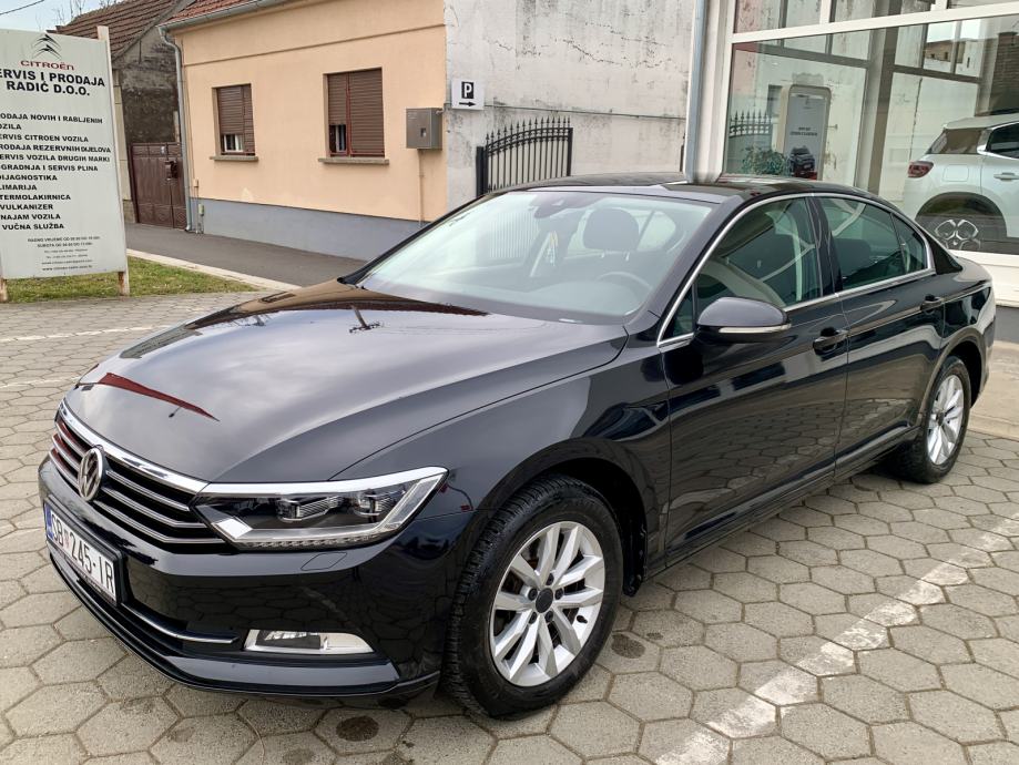 VW Passat Comfortline 2,0 TDi DSG - AUTOMATIK - NAVIGACIJA - JAMSTVO!