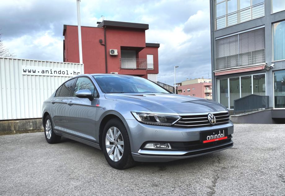 VW PASSAT TDI /HR auto /servisna /PDV /rata 161 € /Anindol