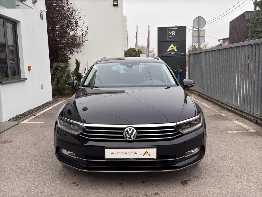 VW Passat Variant 2.0 TDI DSG Highline Kamera Virtual Alcantara Koža