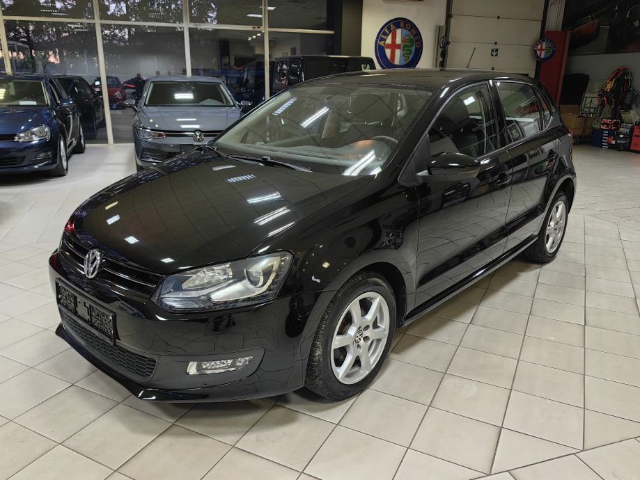 VW POLO 1.2 12v *2014.god *104.Tkm SEVISNA* VELIKI SERVIS*KLIMA*