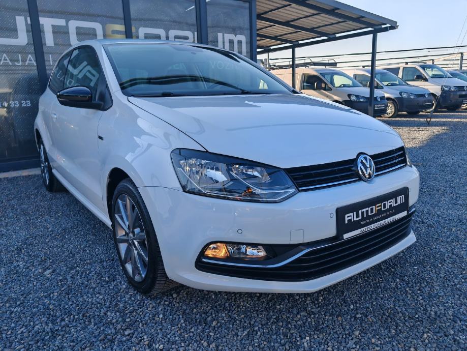 VW Polo 1,2 TSI ** 90 000 km , HR AUTO , JAMSTVO 12 MJESECI **