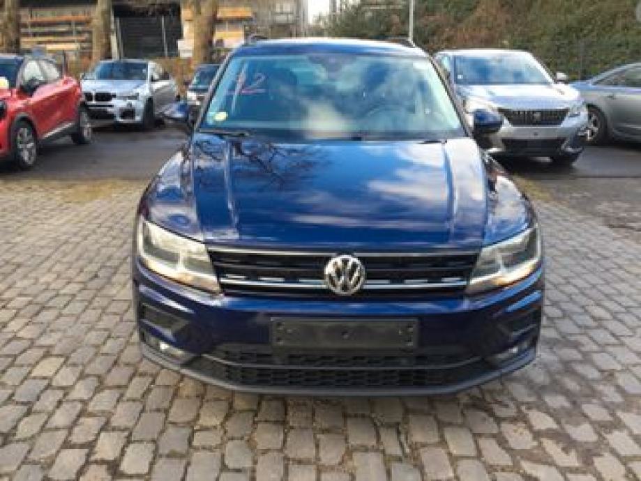 VW Tiguan 2,0 TDI BMTautomatik comfortline,digital tacho 2020g.