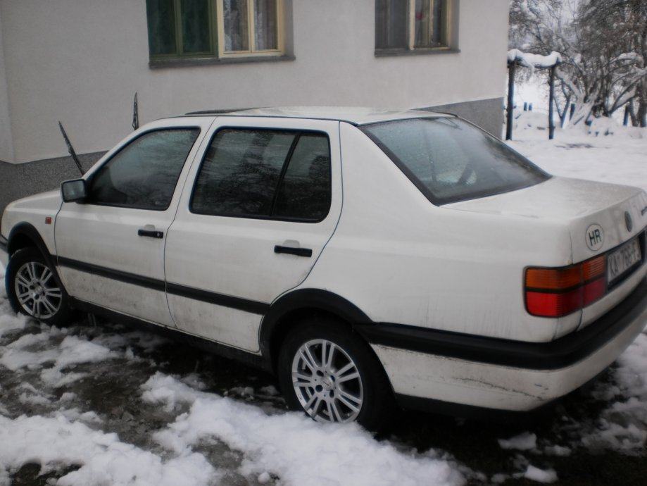 Volkswagen vento gl