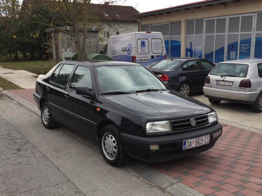 Volkswagen vento gl