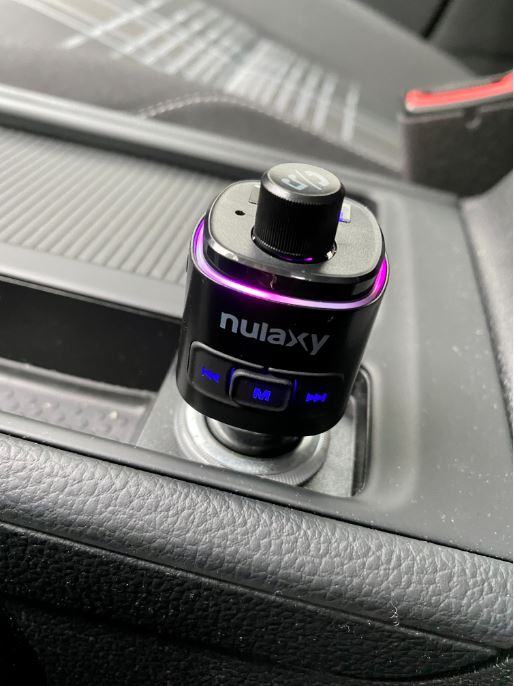 FM-Bluetooth auto odašiljač (transmitter)