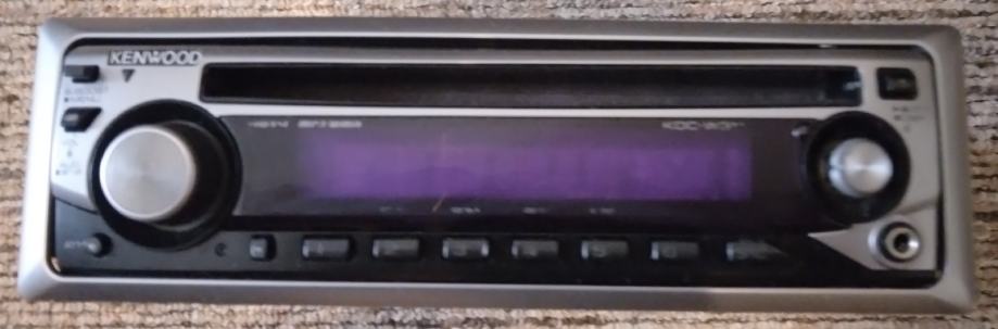 Kenwood auto radio - CD/mp3