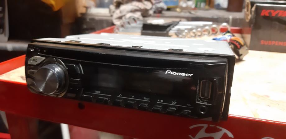 pioneer deh 1600ub