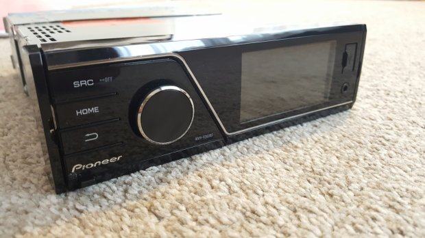 Pioneer mvh 8300bt как слушать музыку через блютуз