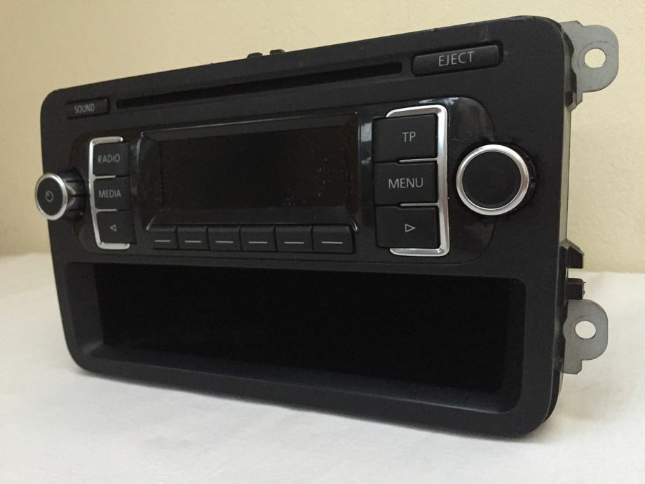 TechniSat SW0107 HW H54, radio-CD player za Volkswagen, neprovjeren