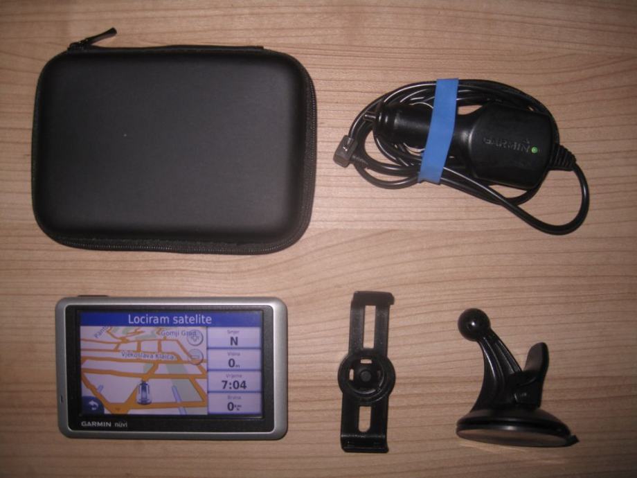 GPS navigacija Garmin Nuvi 1300 s kartom EU i HR (VŽ)