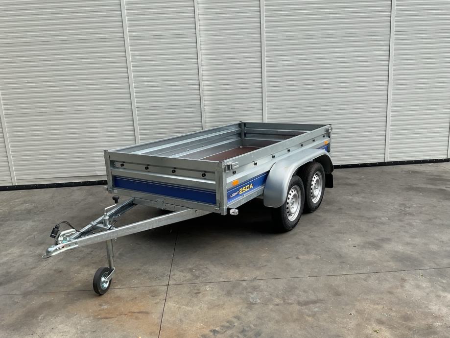 Autoprikolica Vesta trailers LIGHT 25DA 251x135x37 - 750 kg