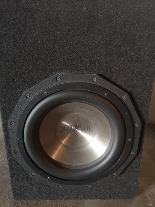 Auto subwoofer Magnat