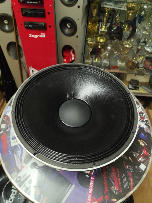 Subwoofer Jbl 1500 GTi