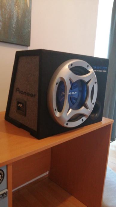 Subwoofer pioneer