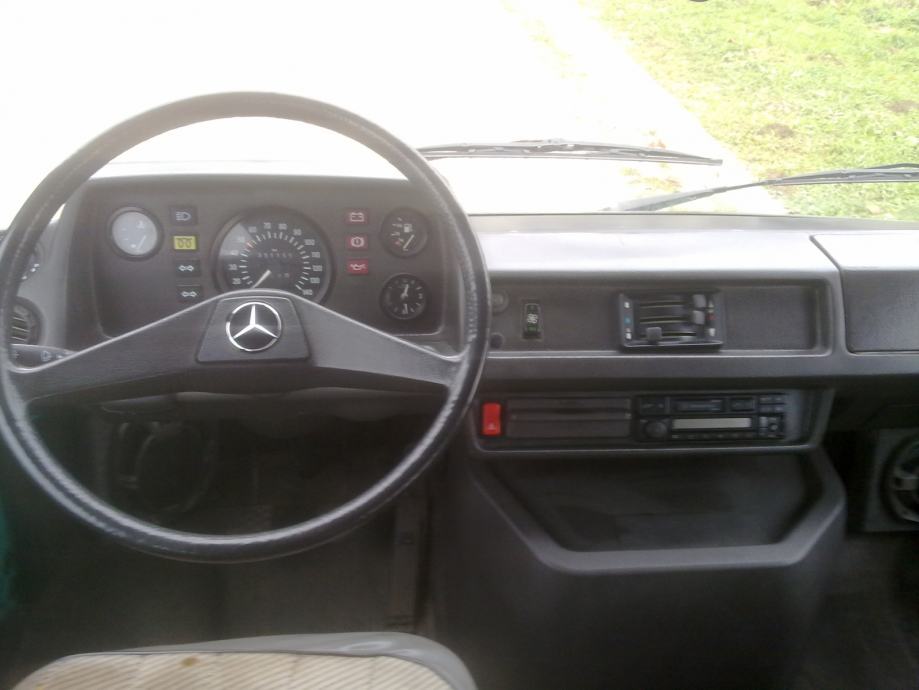 mercedes 208d, 1990 god.