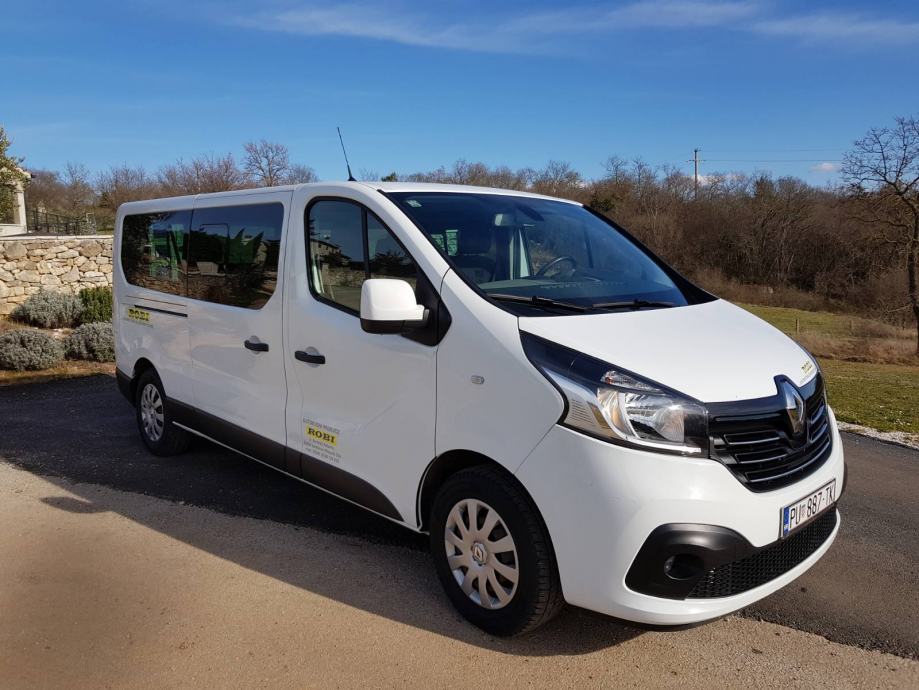 Renault trafic passenger