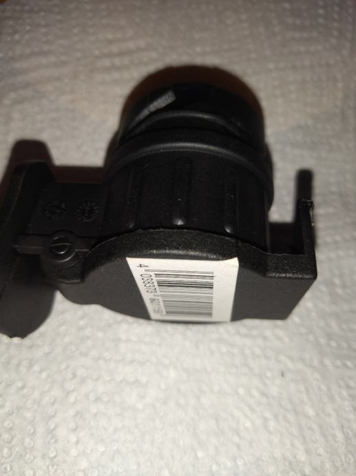 ADAPTER ZA AUTO PRIKOLICU S 13/7, 15.€