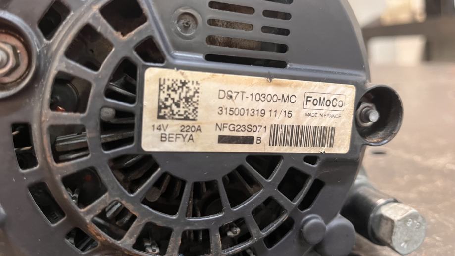 Alternator Ford DS7T-10300-MC