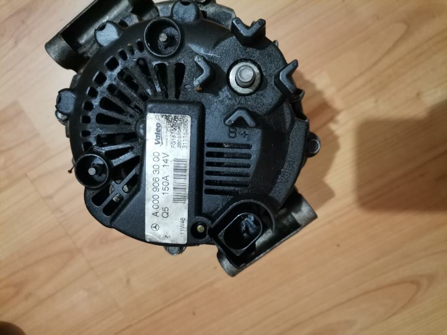 alternator za mercedes w204