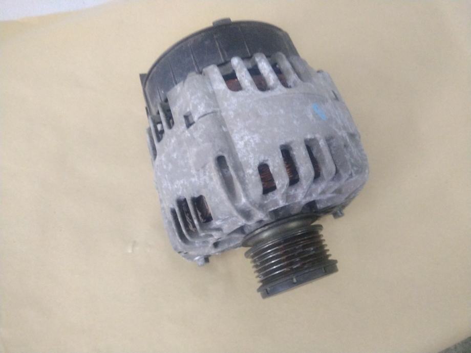 Alternator Renault Megane 3 1.5 dci