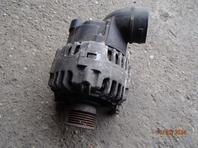 BMW Serija 3 E46 325i Alternator original 80e