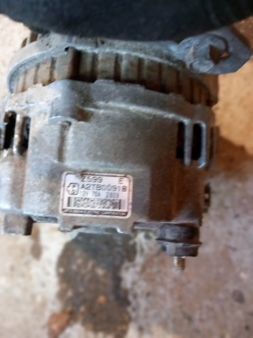 Mazda 323f 1,5 anlaser, alternator, kompresor klime i servo