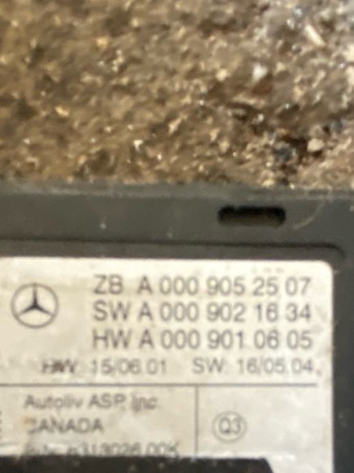 Mercedes radar senzor A 000 905 25 07