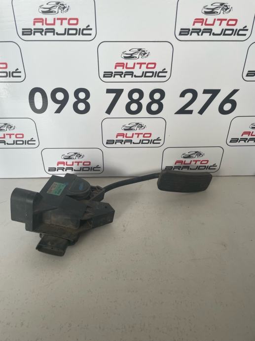 OPEL ASTRA G PAPUCICA GASA 0281002277