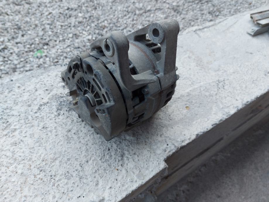 Opel Corsa C alternator