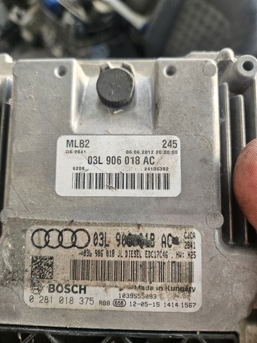 Procesor,kompijuter,računalo ECU Audi A4 8K 03L906018AC