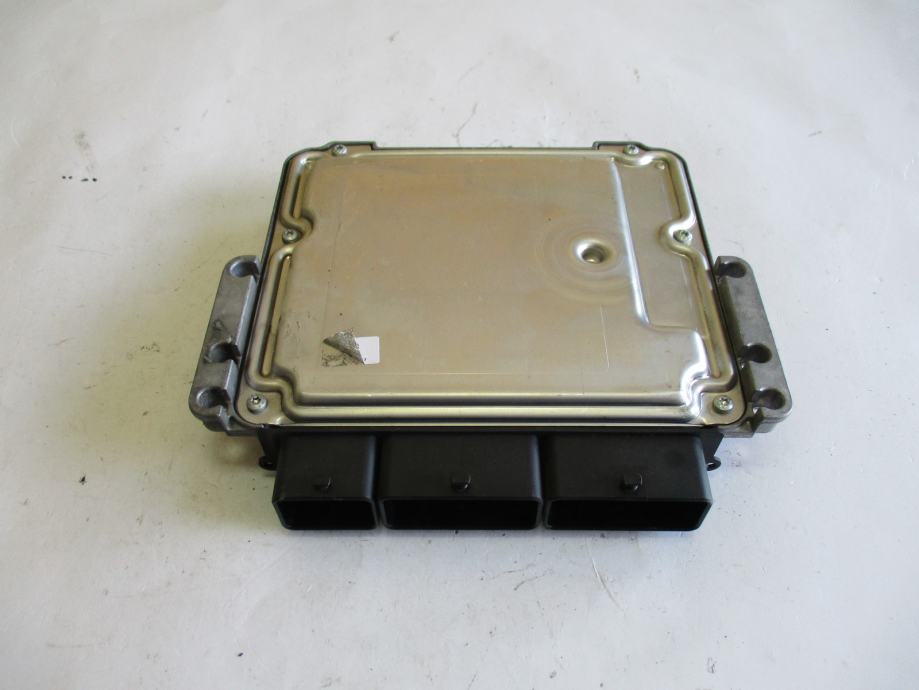 Renault upravljački modul 237106319R 237107893R