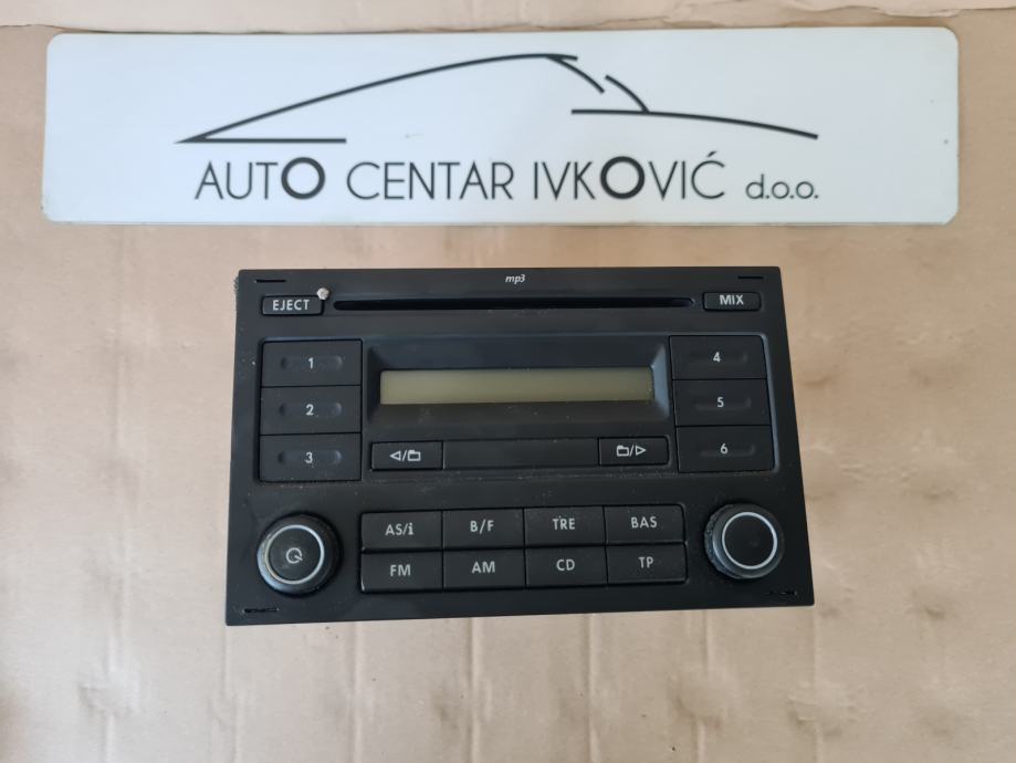 VW Fox 1.0 2009 Radio CD MP3 Player  / 5Z0035152E