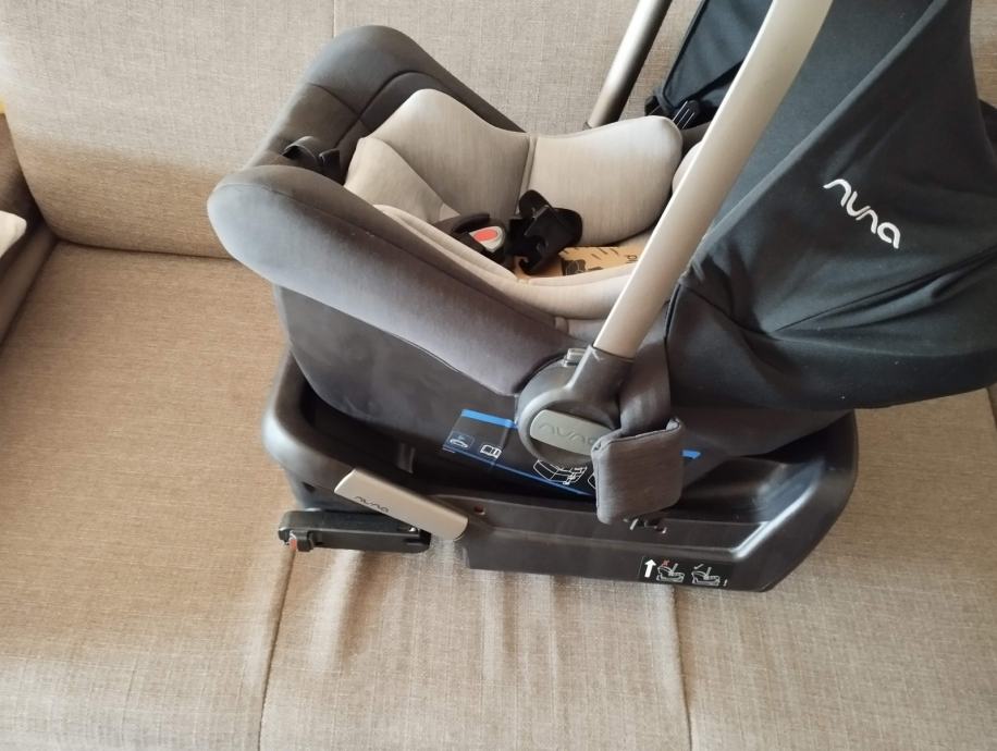 Nuna Pipa Lite + Isofix baza 0-13kg iznimno lagana autosjedalica